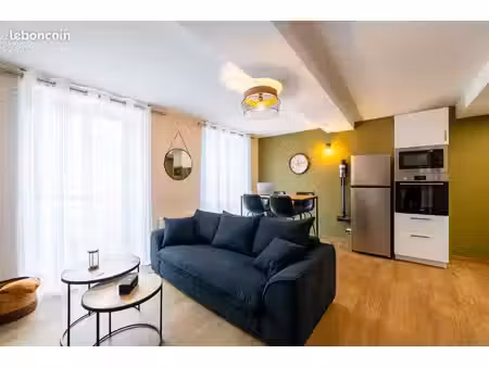 t2 moderne cosy et tout confort – plein centre - moyenne/longue durée