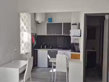studio meublé rénové - mourillon  toulon