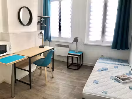 direct studio 12m2 hyper centre