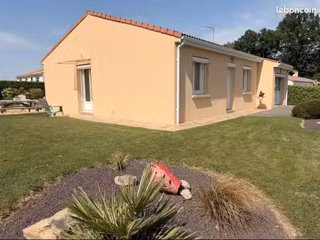 maison. 4 pièces. 82 m2