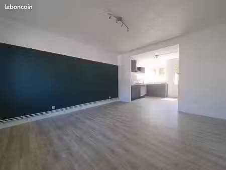 maison 3 pièces 60m²