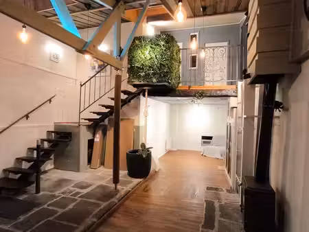 maison de caractère rénovée de 145 m² à louer – centre-bourg de ceyrat