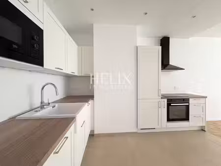 appartement entièrement refait à neuf 71 m2 à saint-germain-en-laye