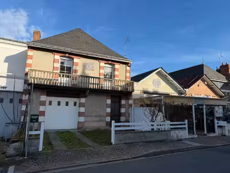 maison l'ile bouchard et un local commercial 8 pièce(s) 167.11 m ²