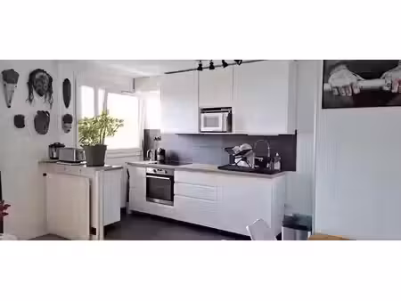 location meublée appartement 2 pièces 51 m² à saint-ouen (93400)  1 200 €