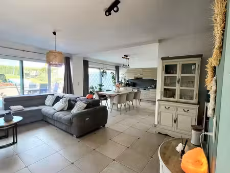 maison 2 ch. lumineuse avec jardin  epc a