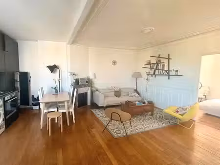 lumineux 3 pièces de 58 m² avec charme de l’ancien et vue dégagée