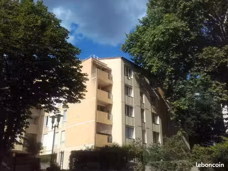 3 pièces de 71 m² avec balcon et box fermé — corbeil-essonnes centre-ville