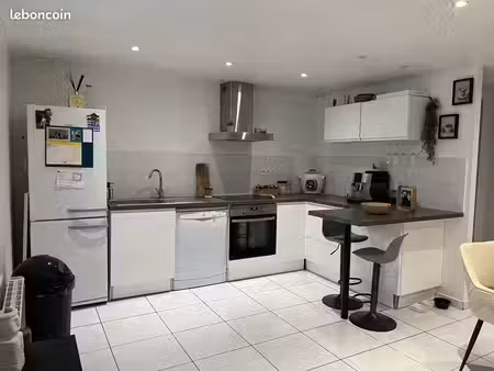 maison de ville non meublée