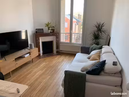 loue appartement 60m² gare de garenne-colombes - location meublée 3 pièces