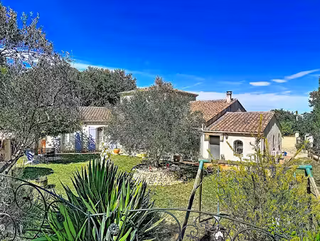 vente maison 5 pièces  185.00m²  rochefort