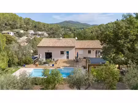 vente maison 10 pièces 294 m² cuers (83390)