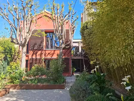 avignon  maison avec jardin  terrasses et garage rénovée par un