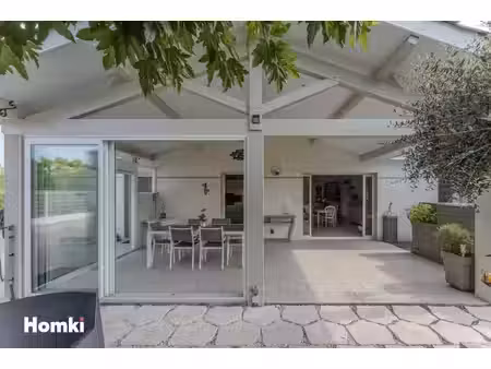 et si votre prochaine adresse se trouvait entre lac  forêt et océan ? 167 m²  4chambres ..