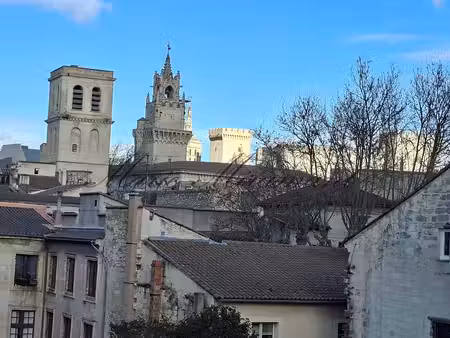 propriété de caractère du xviiième siècle au coeur du centre hist