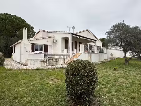 nages villa 4 chambres sur 1690m2 de terrain clos
