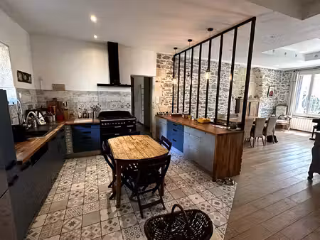 caveirac maison en pierres 4 chambres avec cour et parking