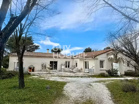 15 mon carcassonne - villa 190 m²  7 pièces  piscine sur 1 5 hectares