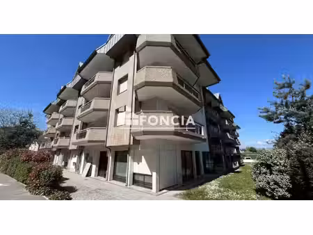 etrembières  studio avec balcon et parking collectif