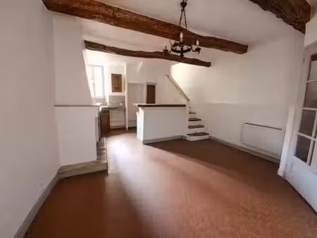 location maison 4 pièces 82.76 m² à salernes (83690)  693 €