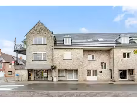 appartement te koop in oeselgem met 3 slaapkamers