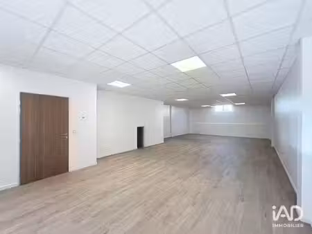 location locaux professionnels 0 pièces 120 m² à brie-comte-robert (77170)  1 089 €