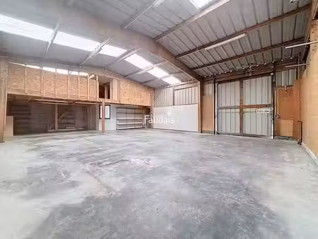 location locaux professionnels 0 pièces 200 m² à lessay (50430)  1 250 €