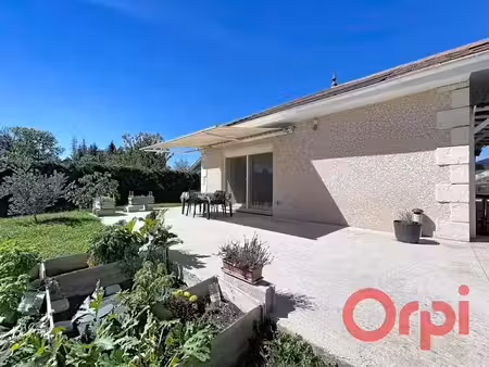 vente maison 4 pièces 100 m² à les abrets (38490)  275 000 €