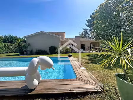 merignac les eyquems - maison de famille avec piscine