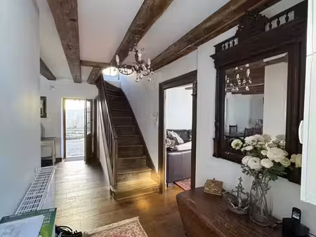 l’élégance de l’ancien dans une maison de ville pleine de charme