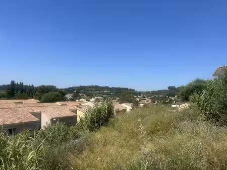 a pézenas  terrain constructible  vue imprenable!