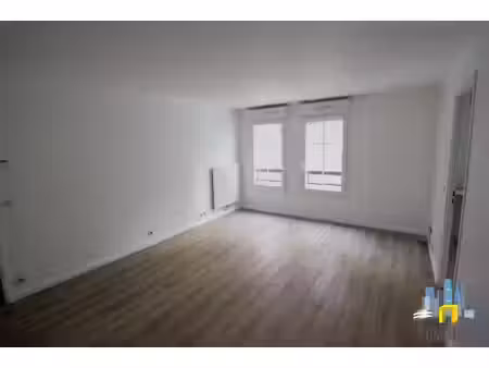 t2 faubourg de l'arche