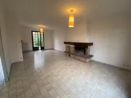 location maison 3 pièces 84m²