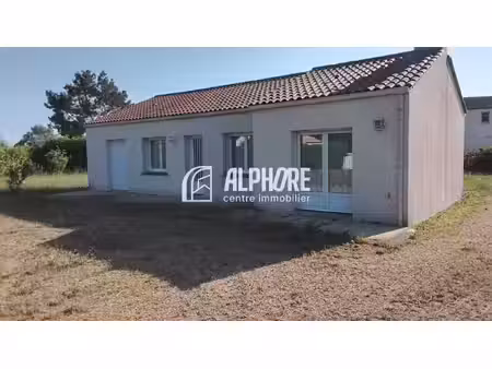 maison de plain-pied à chaumes-en-retz 4 pièce(s) 95 m2