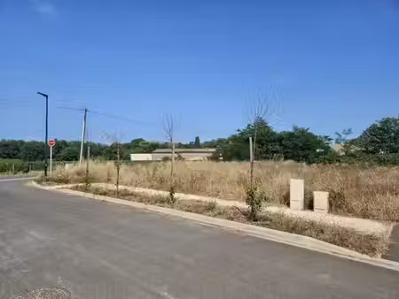 vente terrain 600 m² croignon (33750)