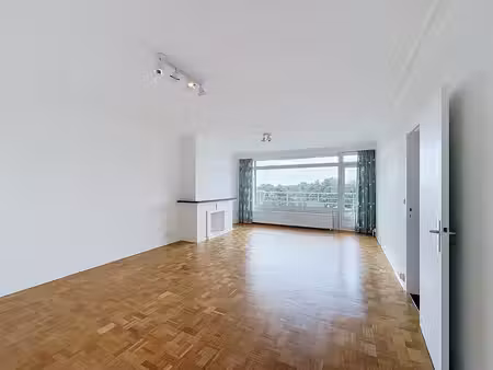appartement te huur in sint-amandsberg met 2 slaapkamers