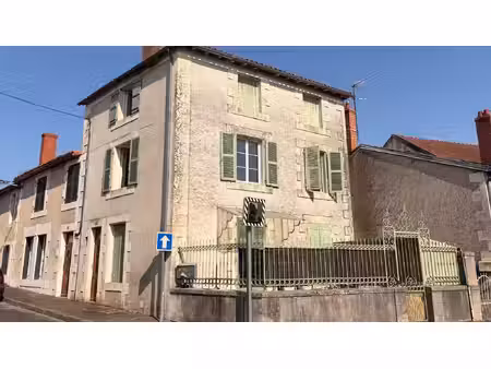 excellente opportunité d'investissement : immeuble comprenant 3 petits appartements...