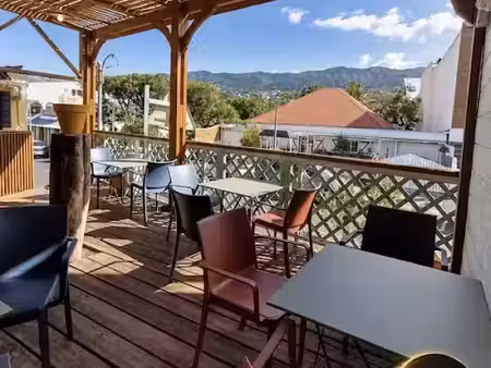 vente locaux professionnels 3 pièces 130 m² à l'etang sale (97427)  132 000 €