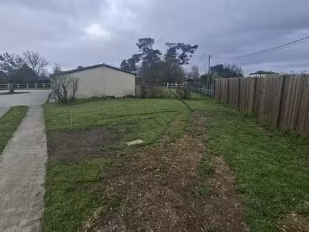 achat terrain 1 045m² bassens 33530