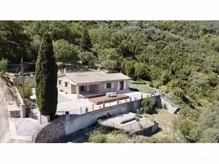 villa de plain-pied entièrement rénovée avec vue panoramique