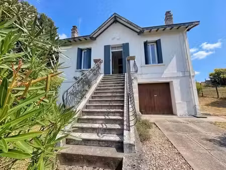 vente maison 4 pièces 80 m² à blaye (33390)  148 400 €