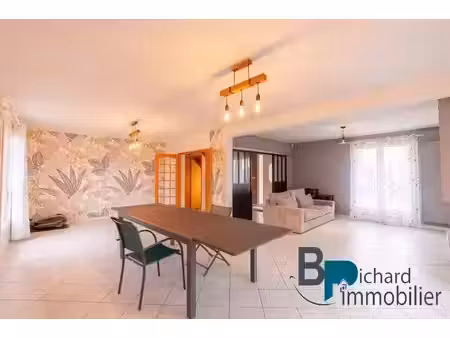 vente maison 6 pièces 141 m² à laon (02000)  230 000 €