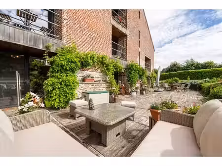 superbe appartement avec terrasse  jardin et double garage