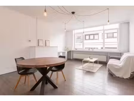propriété commerciale avec résidence située à oudenburg