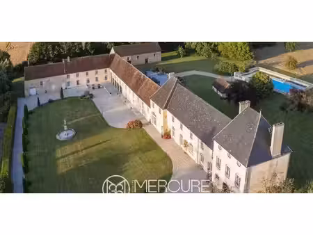propriété avec piscine falaise (14)