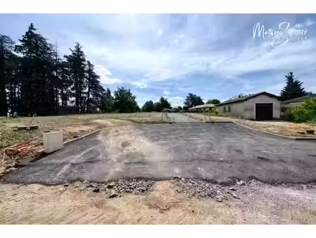 jolie terrain avec vue pour accueillir tous vos projets de vie !