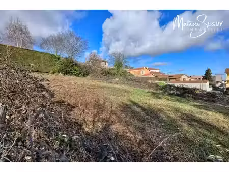 terrain de 355 m² à pollionnay pour maison individuelle