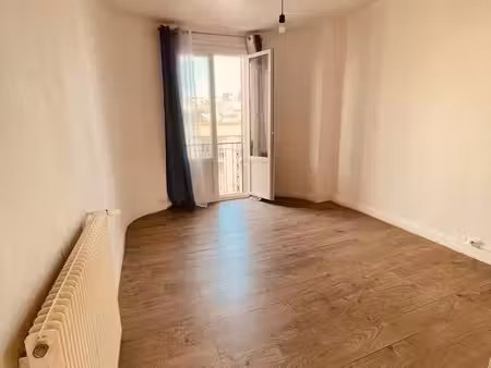 vend f2 résidentiel jaude