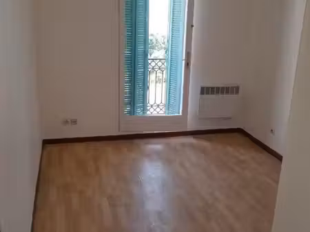 locationt2 proche polygone 43m2