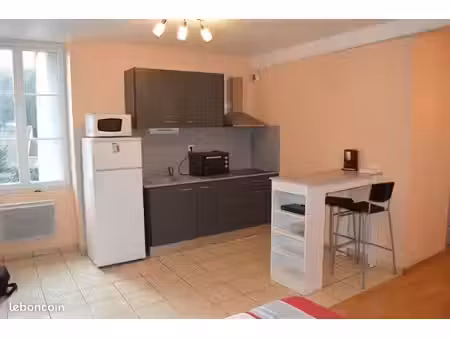 studio meublé à chateaudun avec climatisation